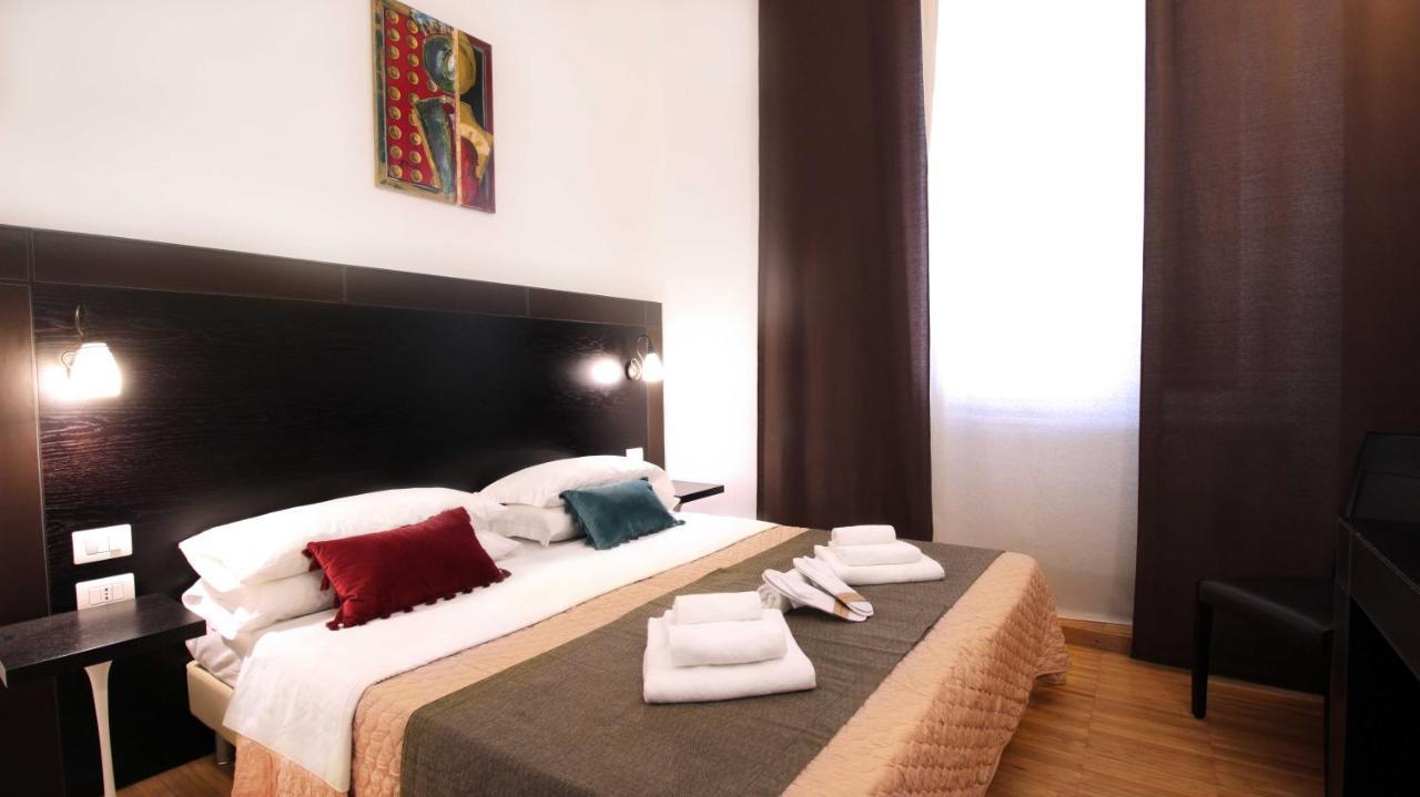 Guest House Della Valle Roma ภายนอก รูปภาพ