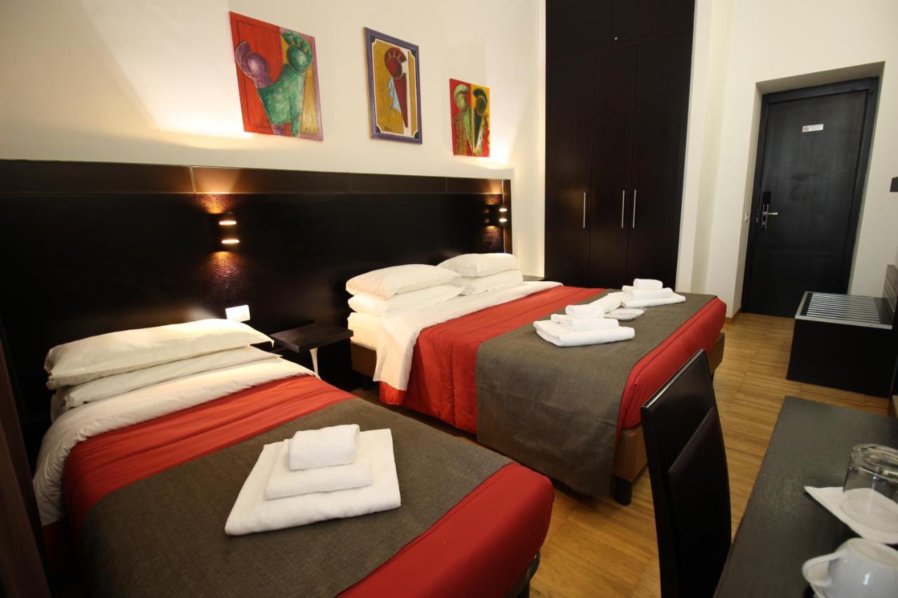 Guest House Della Valle Roma ภายนอก รูปภาพ
