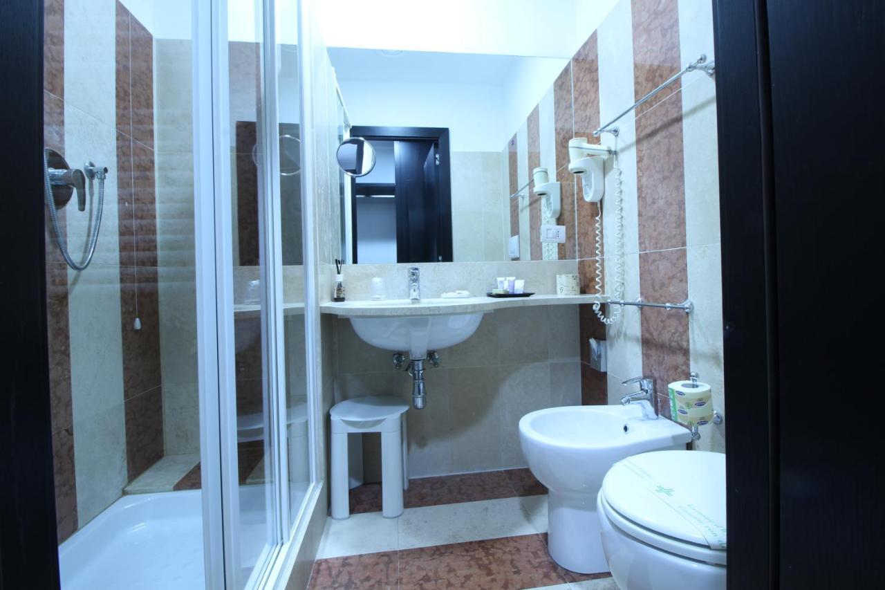 Guest House Della Valle Roma ภายนอก รูปภาพ