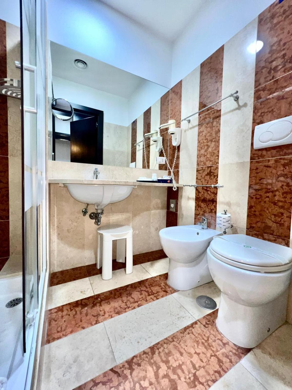 Guest House Della Valle Roma ภายนอก รูปภาพ